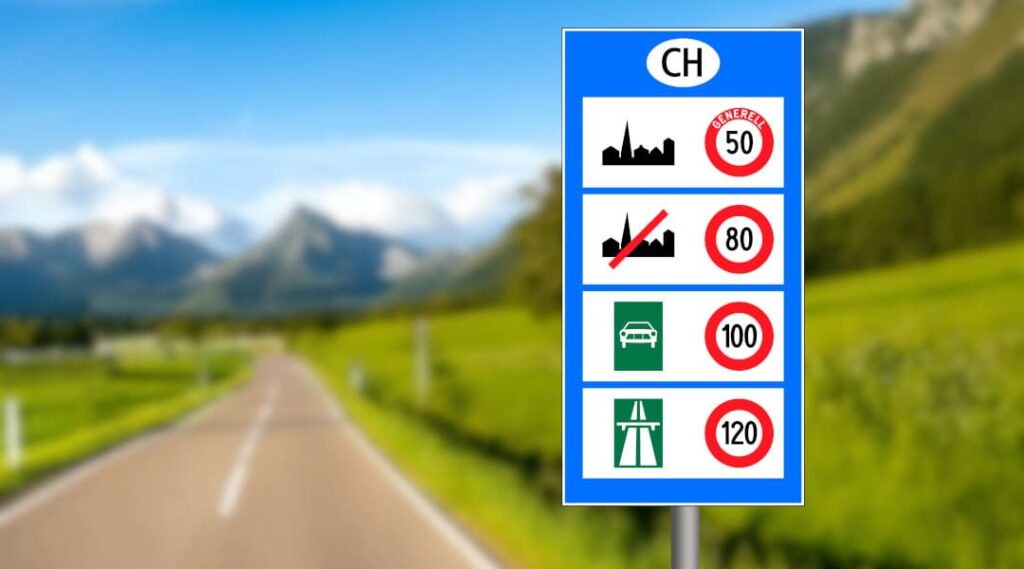 Schweizer Verkehrsschild mit den allgemeinen Höchstgeschwindigkeiten: 50 km/h innerorts, 80 km/h ausserorts, 100 km/h Autostrasse, 120 km/h Autobahn